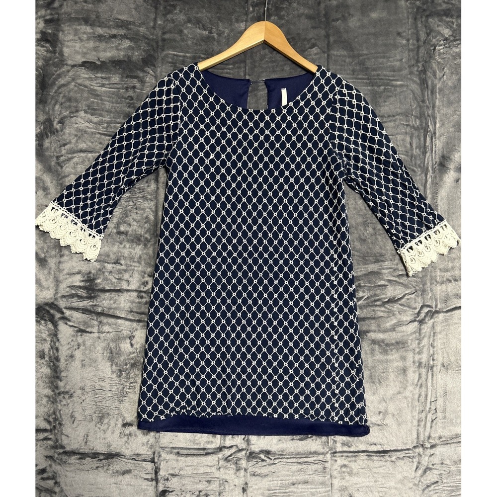 Sage Women's‎ Small Blue Embroidered Tunic Top Crochet Cuffs Keyhole Bohemian